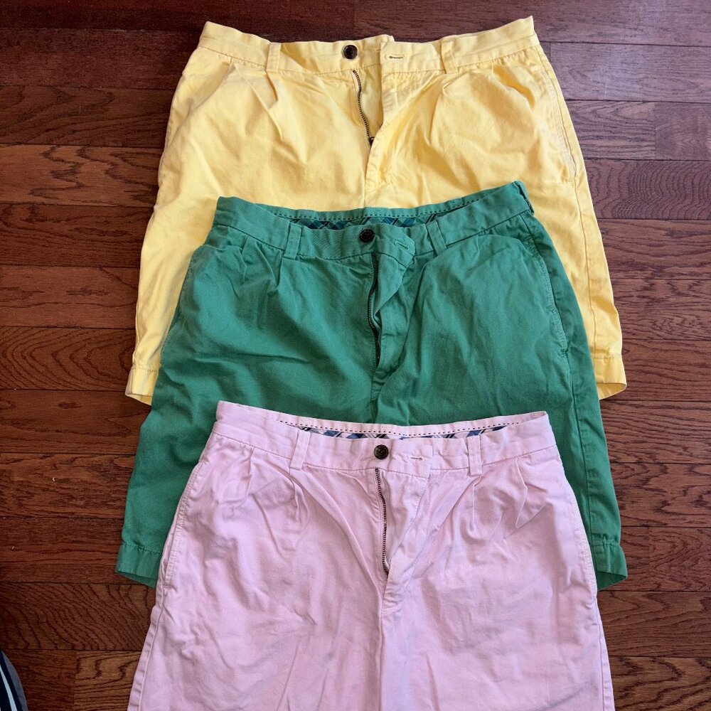 Set of 3 Men's Brooks Brothers 9 inch inseam shorts, size W32.